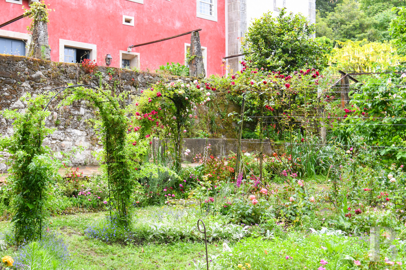 Au nord du Portugal, à Afife, un ancien couvent bénédictin dans un parc luxuriant - photo  n°70
